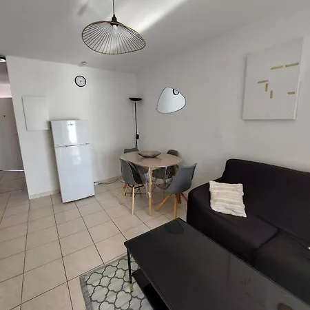 Apartment T3 Au Bord De L'etang De Thau *