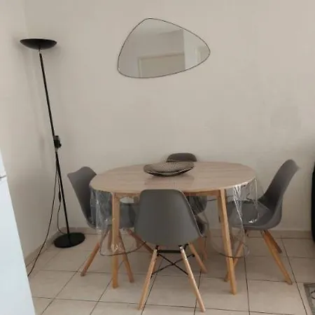 T3 Au Bord De L'etang De Thau Appartamento
